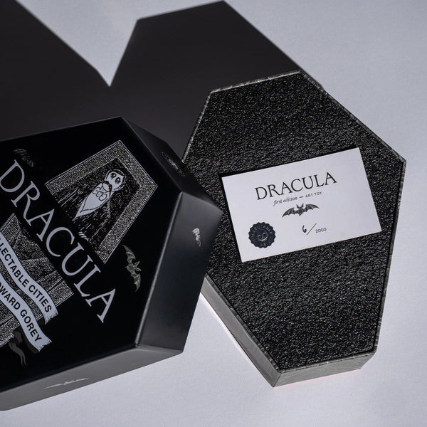 Dracula, Edward Gorey Collaboration - Figure "LIMITED EDITION"